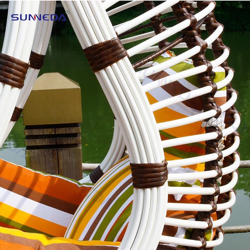 Sunneda Outdoor Rattan Garden Swing Chair Patio Garden Cradle Chair