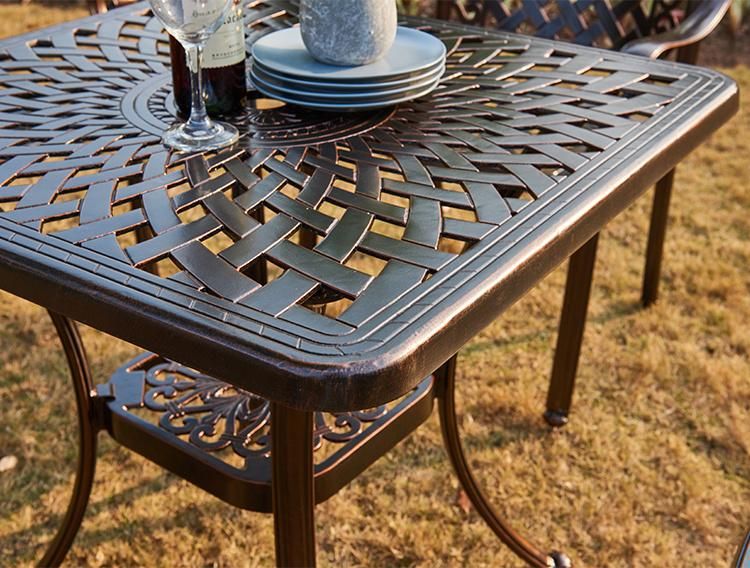 Nwe Style Luxury Outdoor Metal Furniture Garden Table and Chair Sets for Restaurant