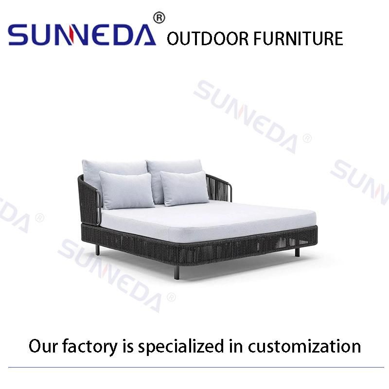 Sunneda Factory Custom Beach Double Day Bed with High Density Sponge