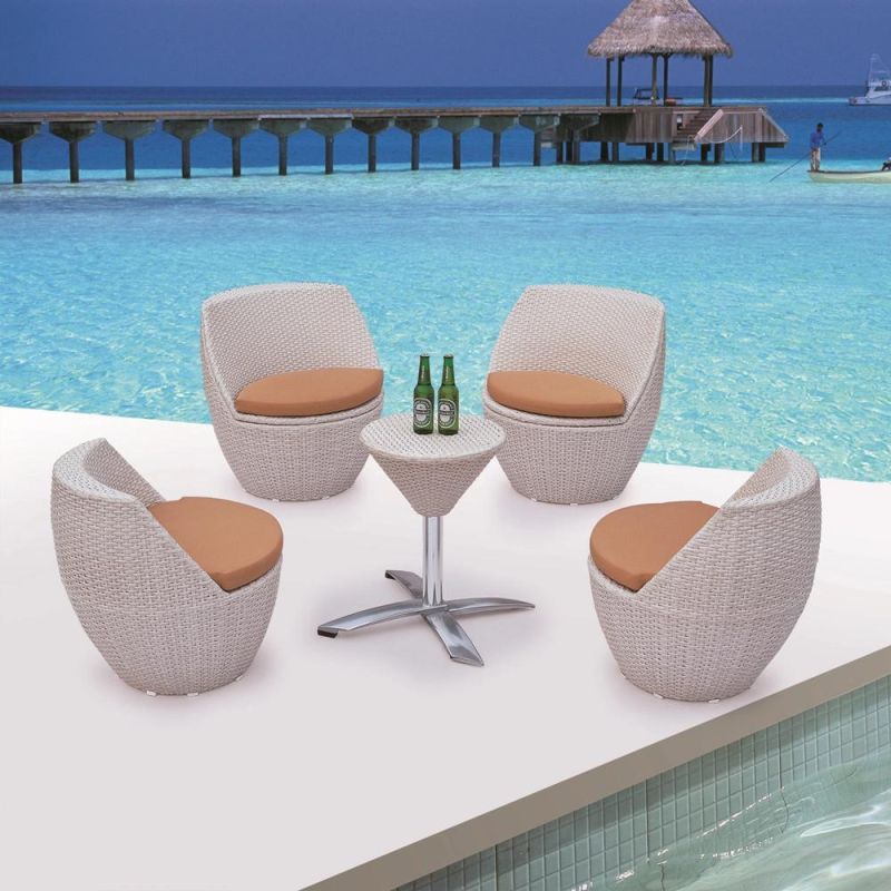 Brown Color Rattan Bistro Set Stacking Garden Furnitures