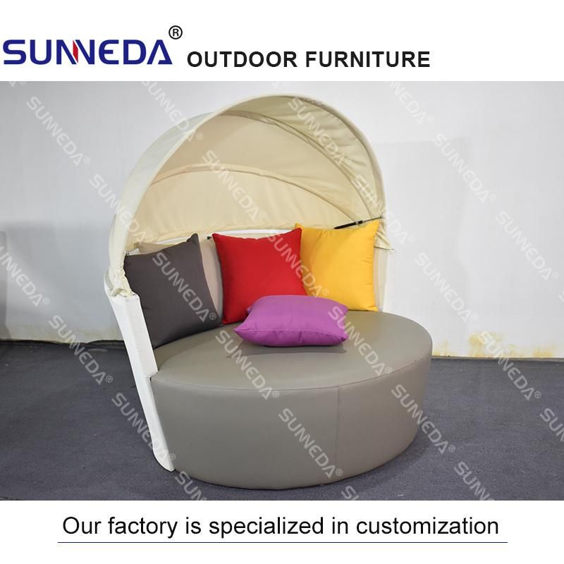 Round Design Fabric Willow Rattan Leisure Outdoor Sofa for Hotel Garden Beach Chair with Canopy