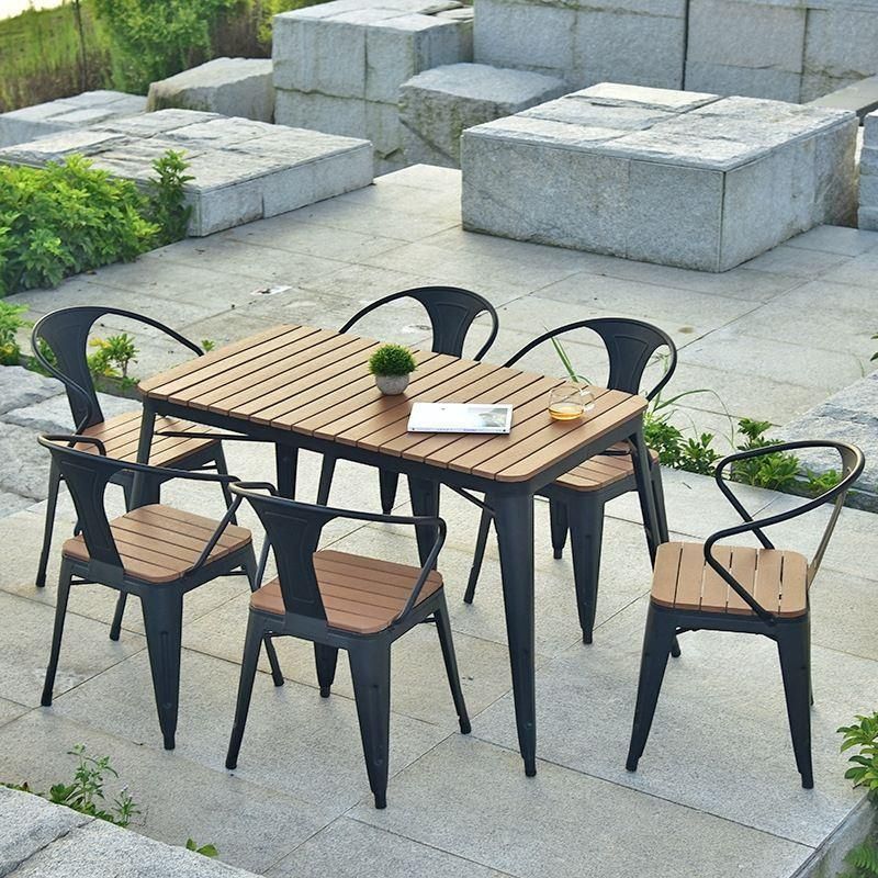 Wholesale High Quality Metal Frame Polywood Table and Chair Set