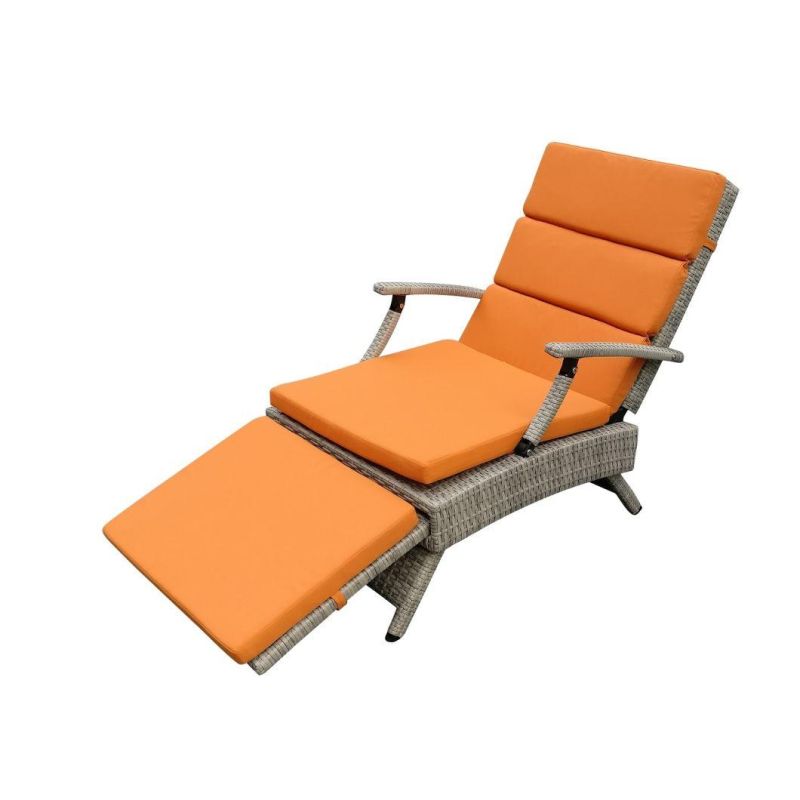 2021 Outdoor Rattan Lounging Beach Chair Foldble Reclining Aluminum Folding Relaxing Mat Chair Lounge Footrest Beach Chairs