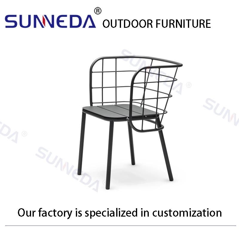 Beautiful Alu Frame Long Soft Cushion Metal Frame Sun Chair Set