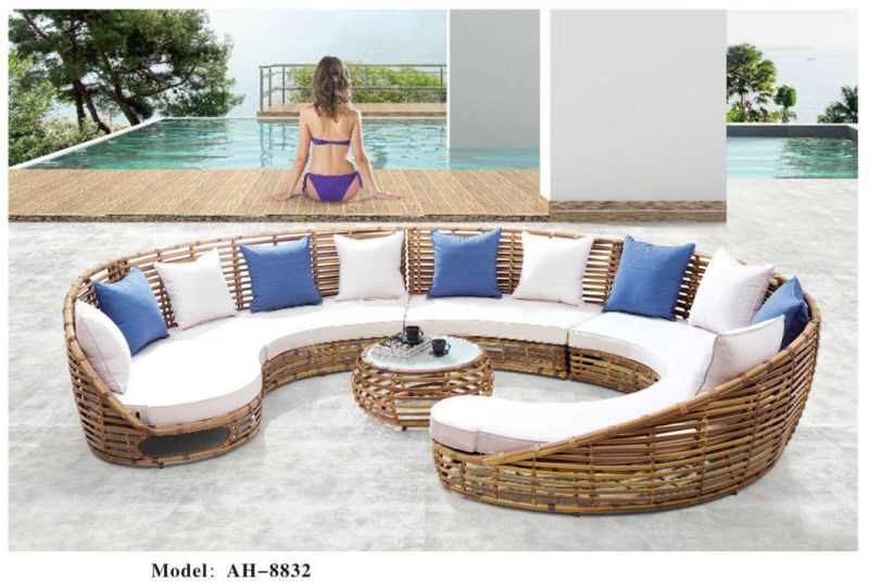 Circle or Semi-Circled Wicker Outdoor Furniture Sets Combined with Sofa, Table and Cushion