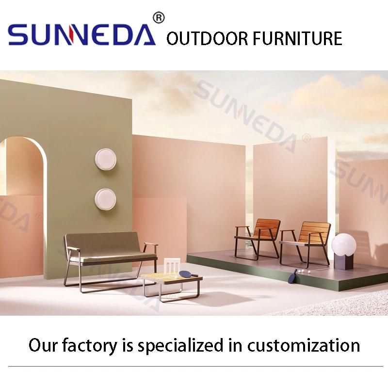 New Style Presentable Leisure Upholstery Chair with Teak for Armrest