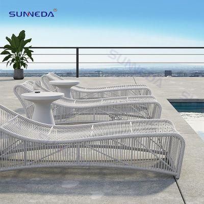 Presentable Leisure Hotel Swimming Poolside Aluminium PE Rattan Chaise Lounge