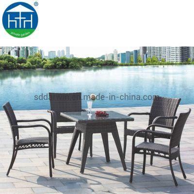 China Traditional Outdoor Patio Garden Furniture Rattan Wicker Dining Table Set