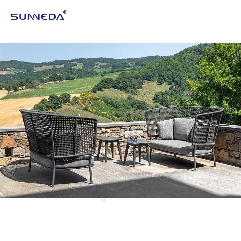 Indoor or Outdoor Commercial Sofa with Aluminium Frame