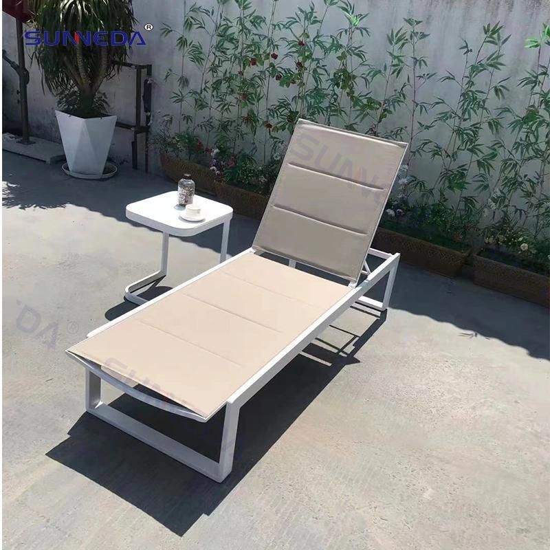 Durable Outdoor Leisure Pool Lounger with Aluminum Frame