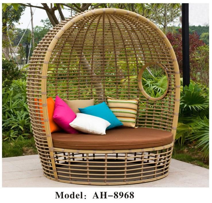 Variety Shaped Rattan Day Beds Wicker Outdoor Sofa with Cushions for Sale Round Daybed for Garden