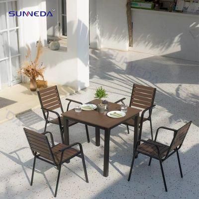 Hot Selling Modern Outdoor Garden Wood Plastic Aluminum Fjrame Dining Table