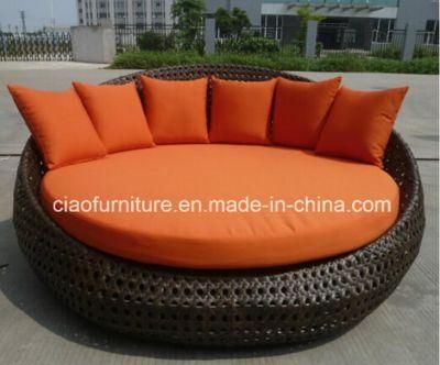 2015 Hot Selling PE Outdoor Sunbed with Cover (S-3056)