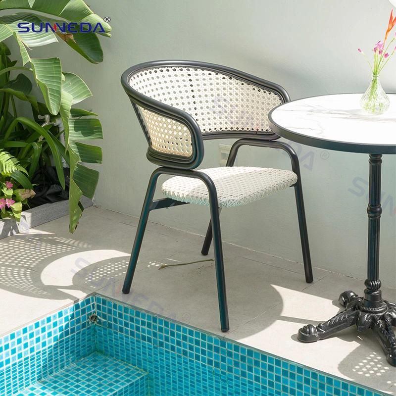 Simple Line Design Nylon PE Rattan Courtyard Table and Chair Set