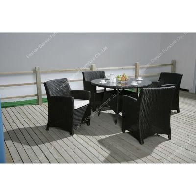 Popular Restaurant Garden Furniture Outdoor Rattan Dining Table with Chairs