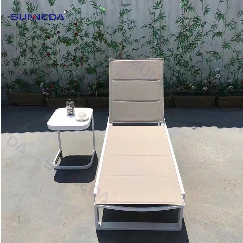 Durable Outdoor Leisure Pool Lounger with Aluminum Frame