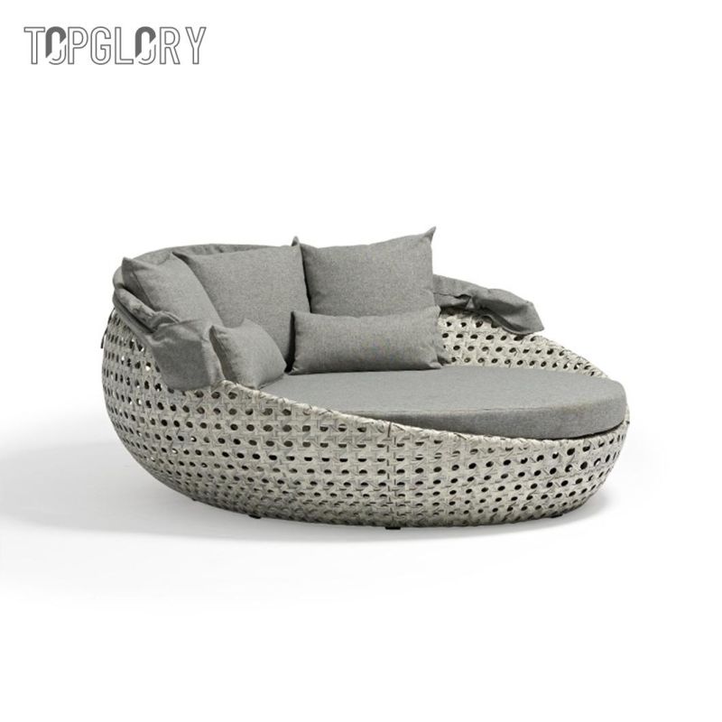 Modern Designed Garden Furniture Sunbed Outdoor Aluminum Daybed with Adjustable Curtain Canopy