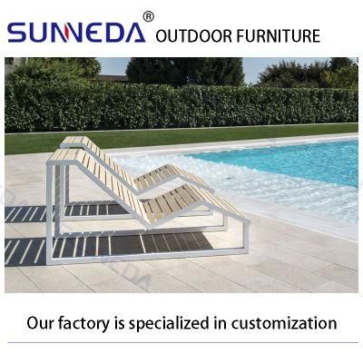Ergonomic Bending Lounger Bed for Outdoor Beach with Assembled Plastic Wood