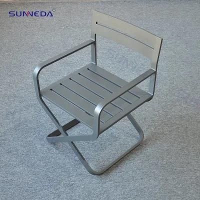 2021 Aluminum Alloy Frame Glass Surface Top Metal Outdoor Dining Table Set for Garden Event