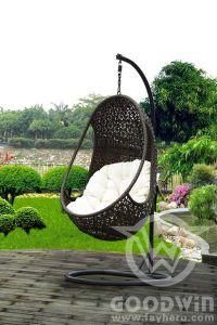 Fashionable Commercial Leisure PE Rattan Garden Outdoor Furniture Egg Swing Hanging Chair
