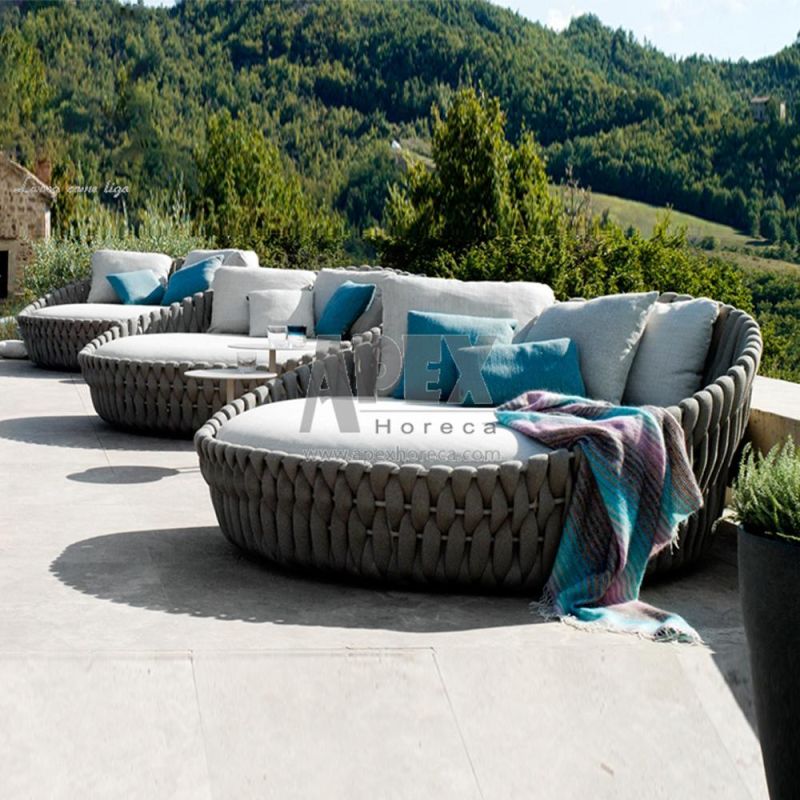 Hotel Pool Rattan Outdoor Furniture Sunbed Daybed with Sunshade Cover