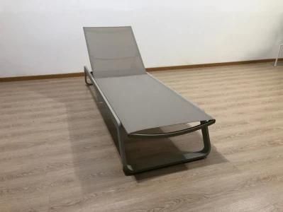 Customized New OEM Foshan White Sunbeds Garden Furniture Sun Lounger Hot Sale