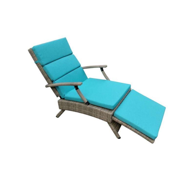 2021 Outdoor Rattan Lounging Beach Chair Foldble Reclining Aluminum Folding Relaxing Mat Chair Lounge Footrest Beach Chairs