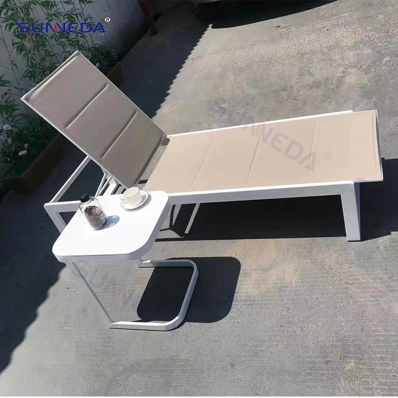 Durable Outdoor Leisure Pool Lounger with Aluminum Frame