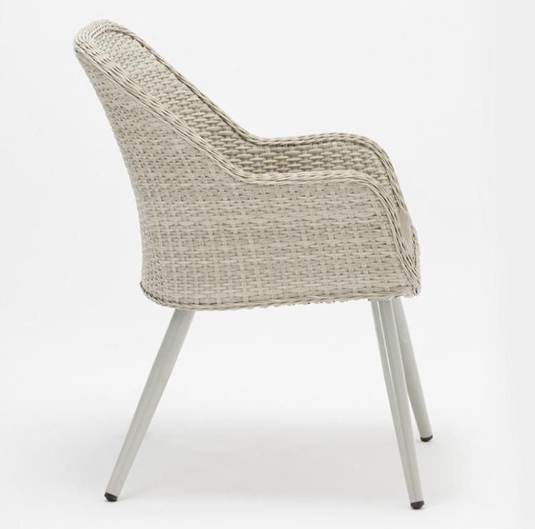 Plastic Rattan Relaxing Balcony Lounge Chair Outdoor Aluminum Frame Garden Furniture with Cushion