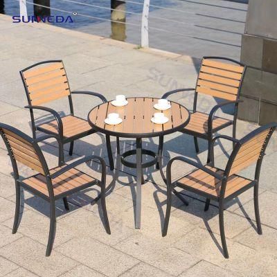 Outdoor Table Sets Factory Directly Delicate Metal Frame with Plastic Wood Top