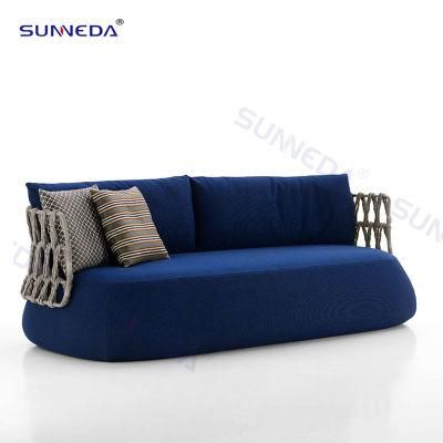 Leisure Courtyard Couch with The Back Pad Is Filled with Doll Cotton