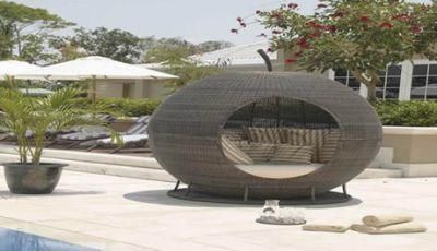 Rattan Sun Bed (YT-DF-152#)