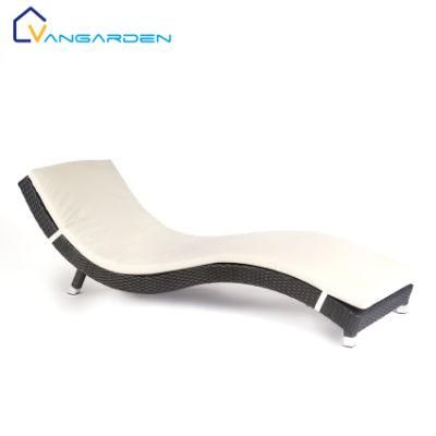 S Shape Foshan Outdoor Garden Wicker Rattan Sun Lounger