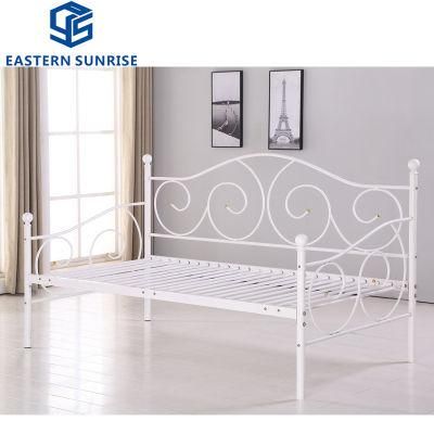 Comfortable Metal Sofa Day Bed for Garden Bedroom