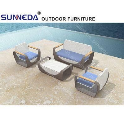 Garden Outdoor Furniture Aluminum Rattan Chair Patio Section Sofa Set with Table