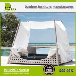 Luxury Outdoor Garden Furniture Rattan Daybed with Canopy